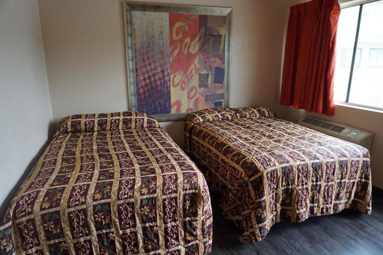 Econo Lodge San Antonio Northeast I-35 Kültér fotó